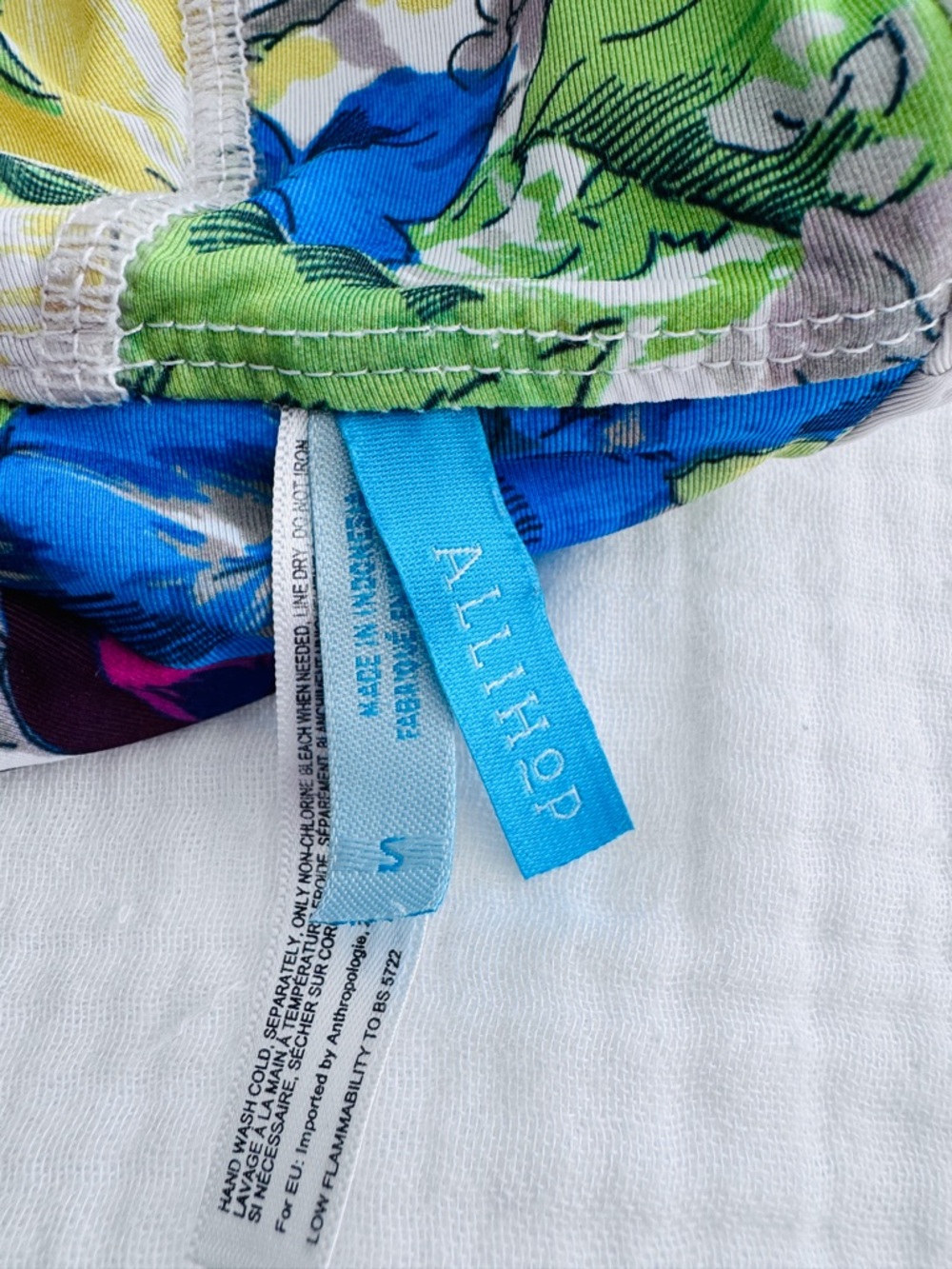 Anthropologie Allihop Floral Plunge One-Piece Swimsuit - Multicolor - Picture 5 of 6